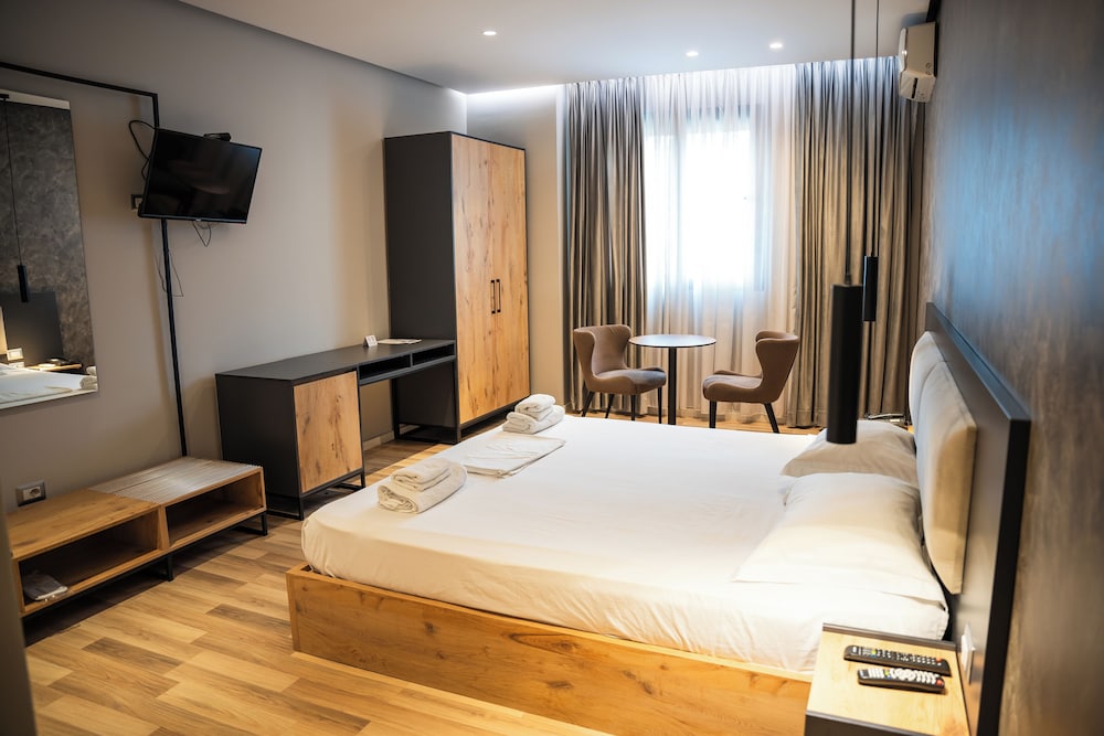center hotel tirana