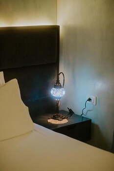 dims hotel and restaurant