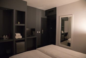 dims hotel and restaurant