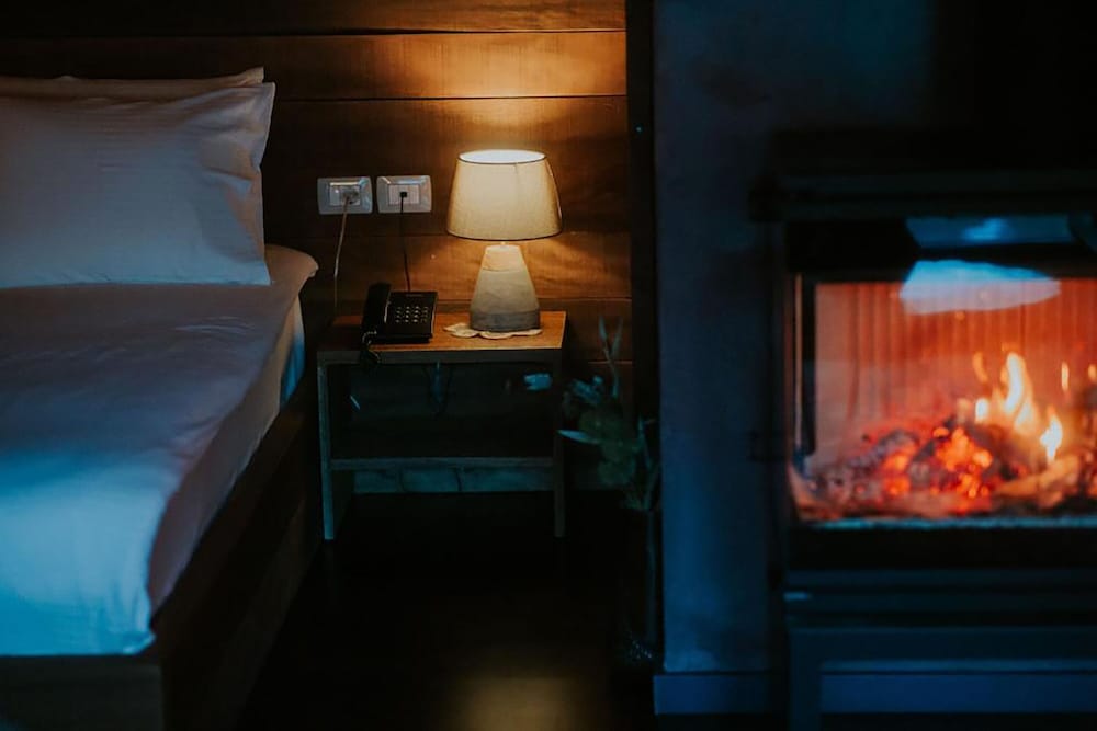 dims hotel and restaurant