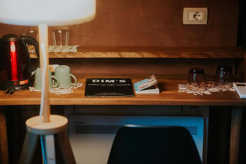 dims hotel and restaurant