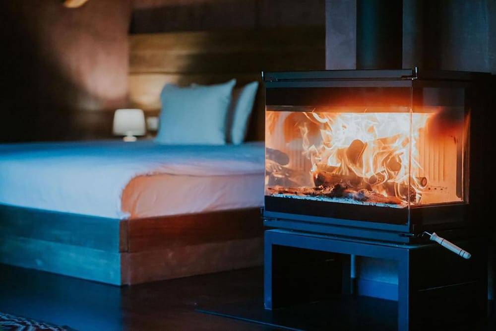 dims hotel and restaurant