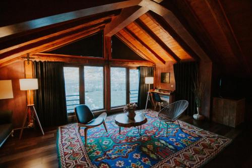 dims hotel and restaurant
