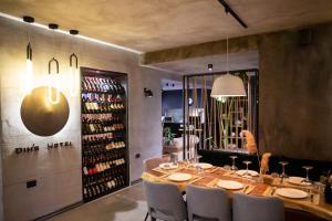 dims hotel and restaurant