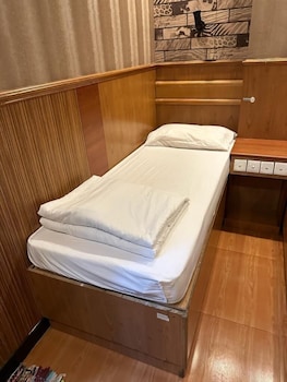 hk peaceful guesthouse