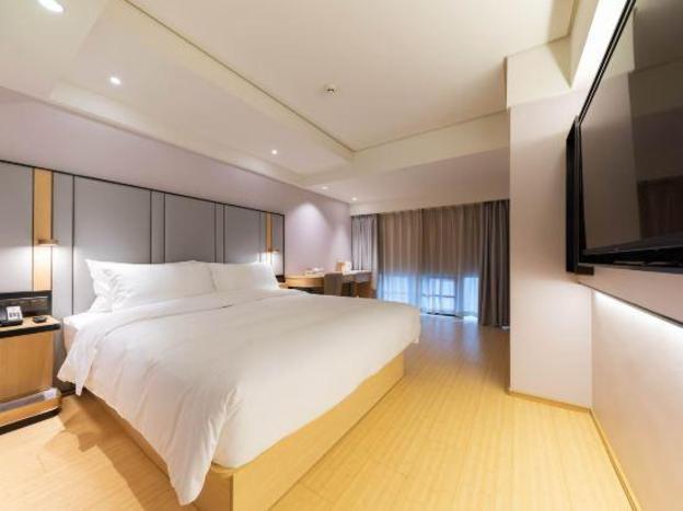 ji hotel shanghai shangcheng road metro station