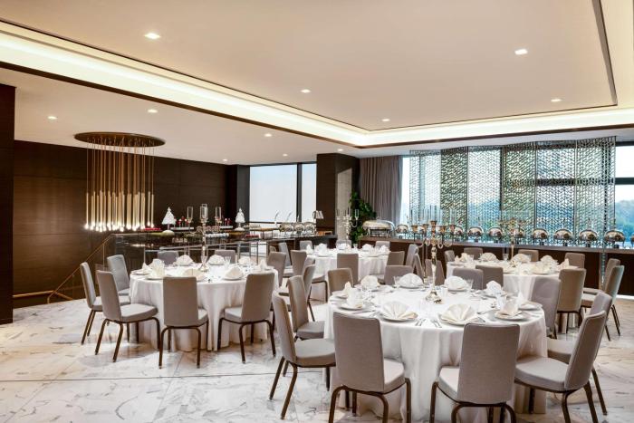 waldorf astoria kuwait