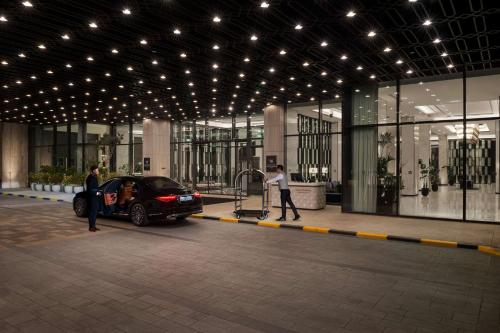 waldorf astoria kuwait