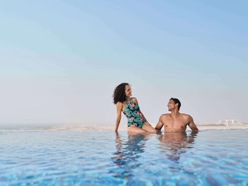 aparthotel adagio dubai deira