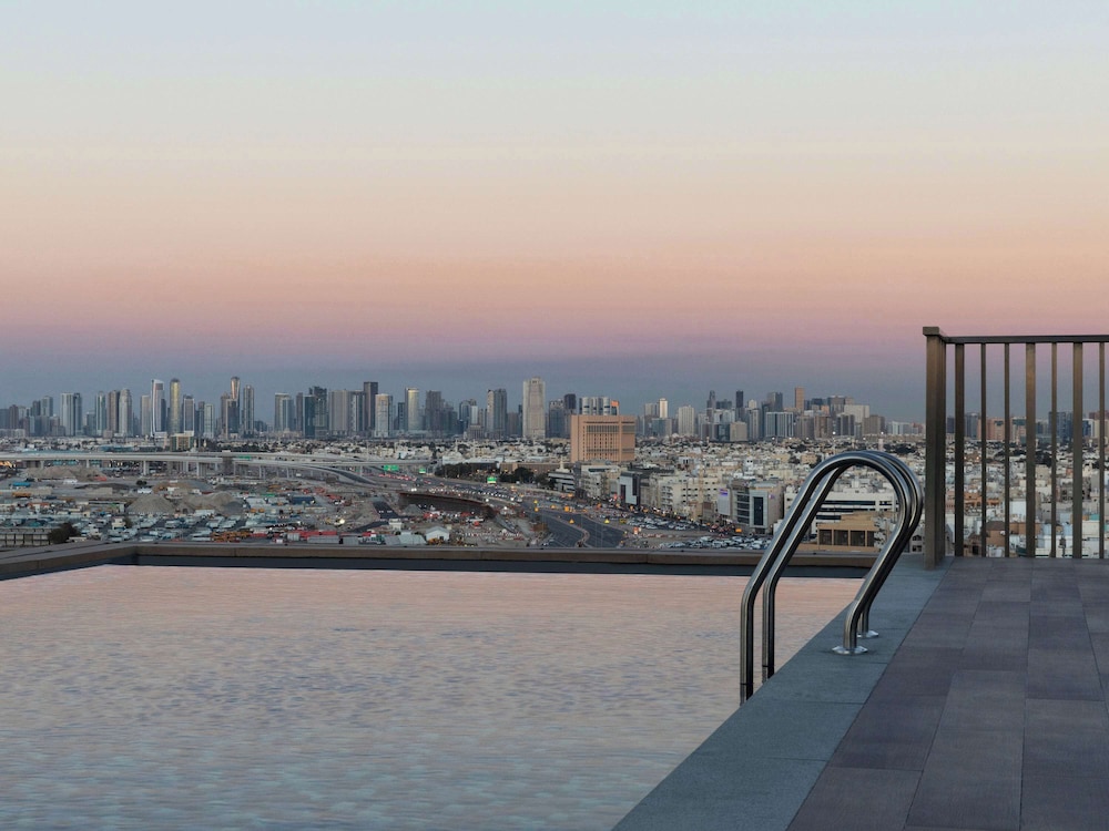 aparthotel adagio dubai deira