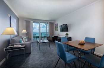 private oasis at arya