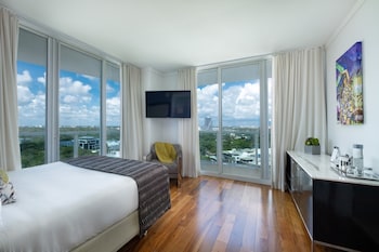 private oasis at arya