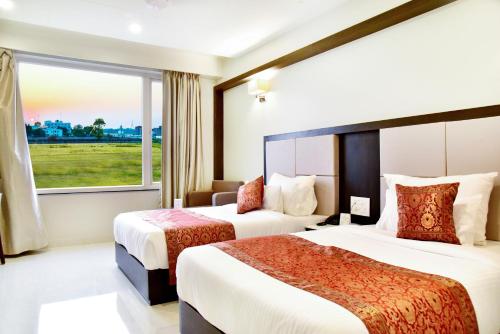 hotel platinum shravasti