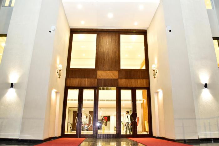 hotel platinum shravasti