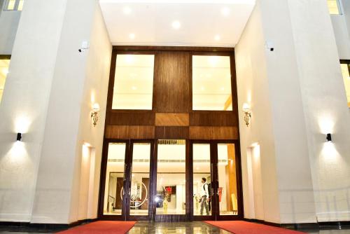 hotel platinum shravasti