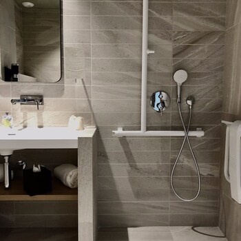 kyriad lyon ouest limonest