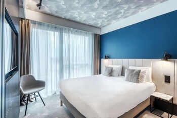 kyriad lyon ouest limonest