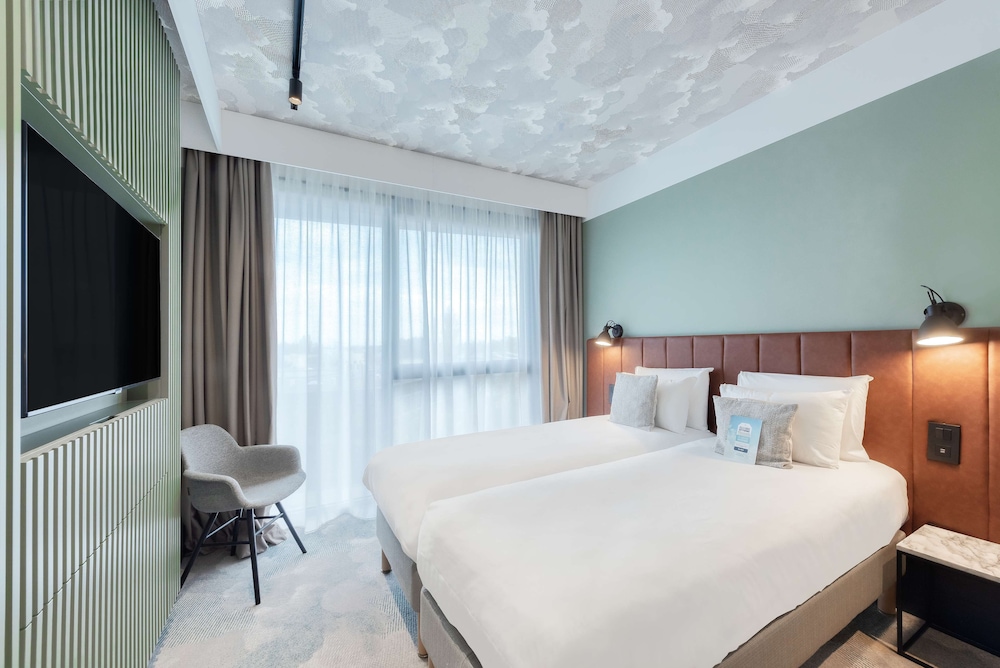 kyriad lyon ouest limonest