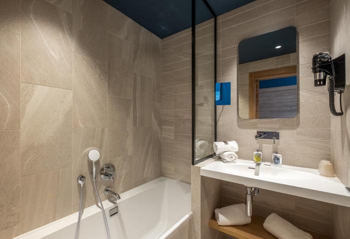 kyriad lyon ouest limonest