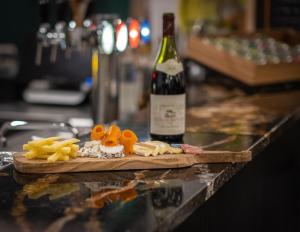 kyriad lyon ouest limonest