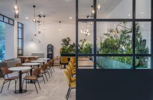 kyriad lyon ouest limonest