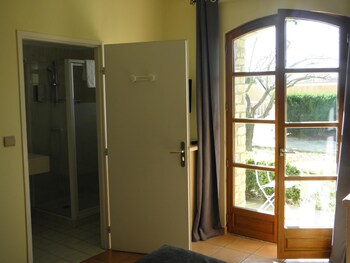 saint jean le centenier