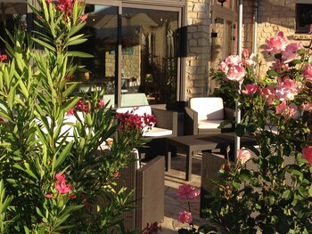 saint jean le centenier