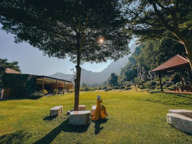 hansar khao yai