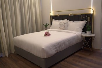 regatta suites