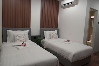 regatta suites