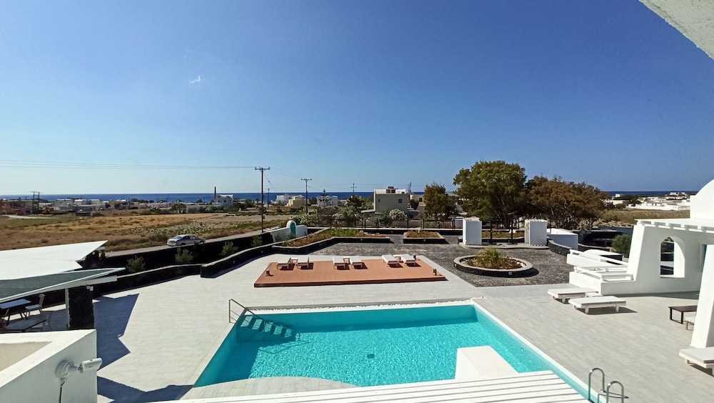 santa irina luxury sunny lofts