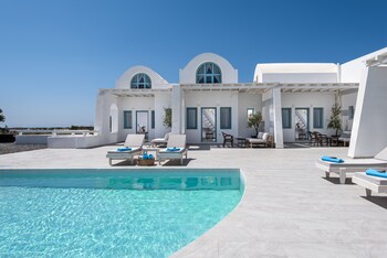 santa irina luxury sunny lofts