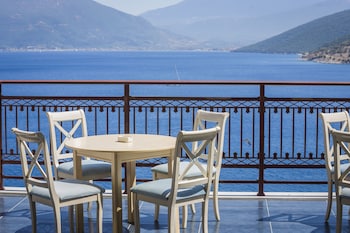 kefalonia bay palace