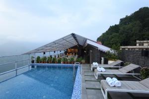 ramada by wyndham gangtok hotel and casino golden