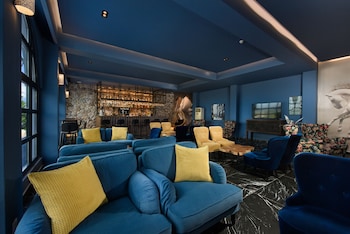 the royal hotel