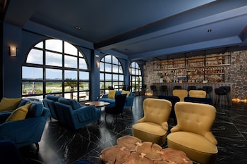 the royal hotel