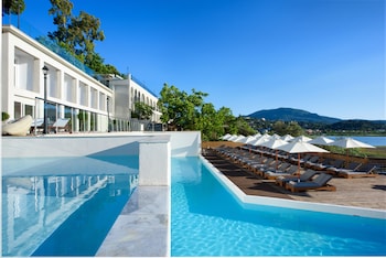 the royal hotel