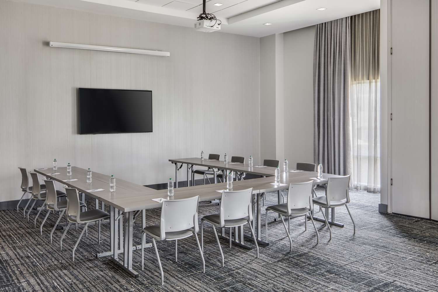 embassy suites by hilton atlanta midtown