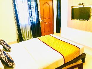 Hotel Half Moon,No.285,Vivekananda Street, Sh 49, Opp. Kfc, Sangam Colony, Kottivakkam, Chennai,3 star