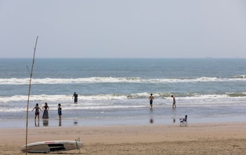 wave house 99