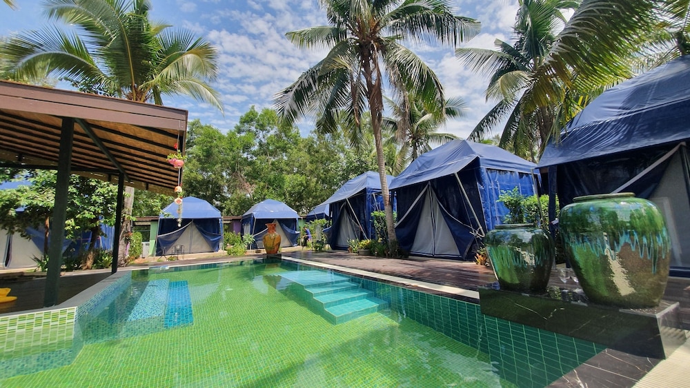 moonshine resort chumphon