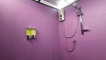 moonshine resort chumphon