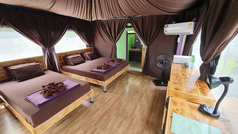 moonshine resort chumphon