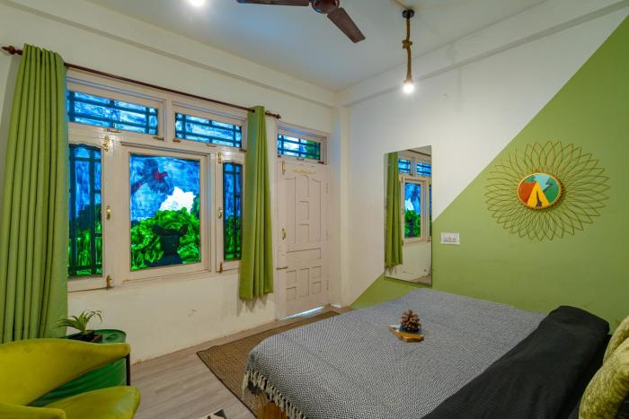 jungle hostel by whoopers