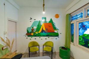 jungle hostel by whoopers
