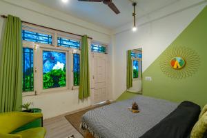 jungle hostel by whoopers