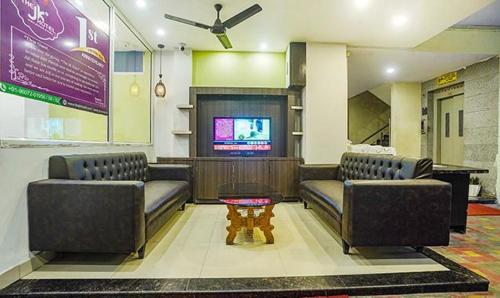 jk rooms 126 parashar legacy station