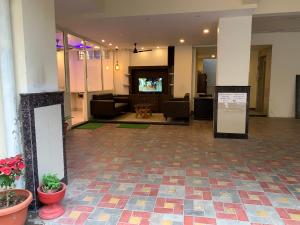 jk rooms 126 parashar legacy station