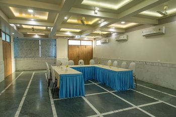 jk rooms 126 parashar legacy station