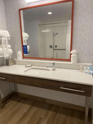 hampton inn and suites olean